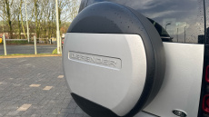 Land Rover Defender 2.0 D200 110 5dr Auto Diesel Estate